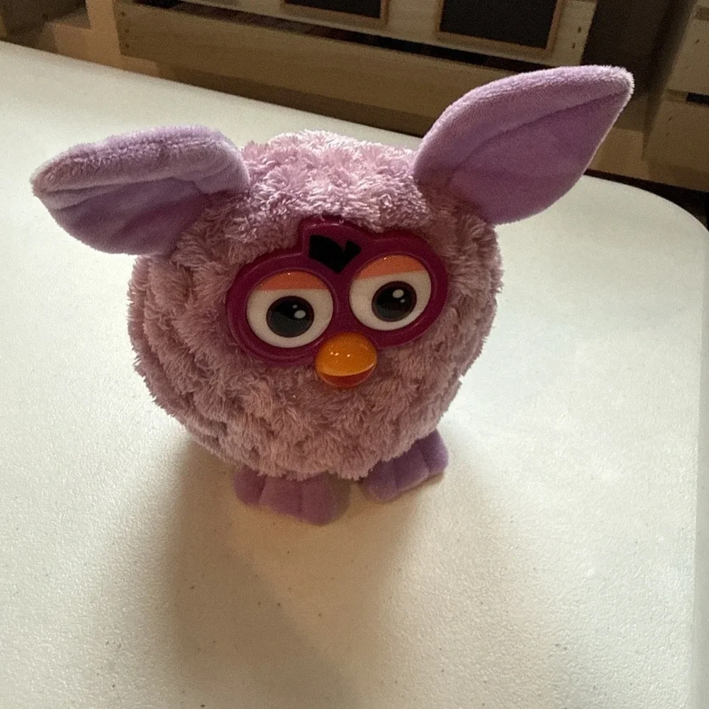 2005 Hasbro Tiger Electronics‎ Purple Furby Plush Toy Tested Works